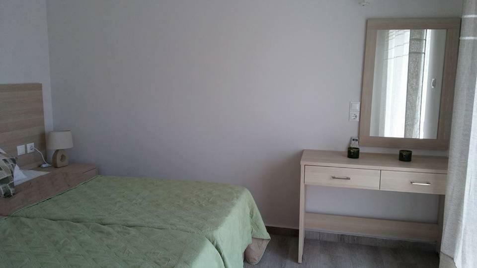 Nianthy Apartments 法里拉基 外观 照片
